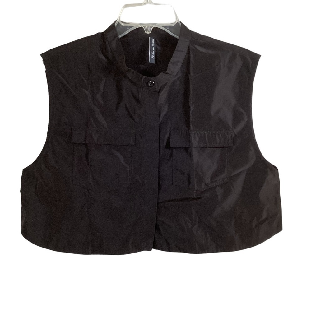 AsYou Women’s Black Nylon Button Up Cropped Vest.  Size 12